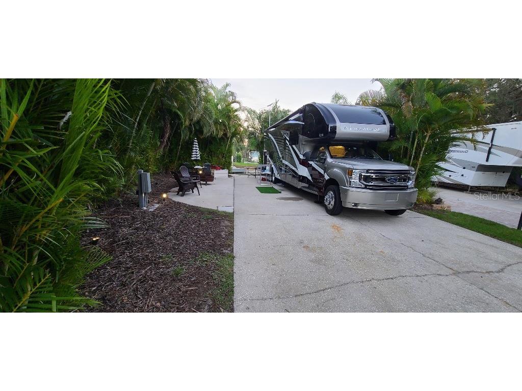 443 Waterway Drive Lake Wales FL 33898 W7874778 image1