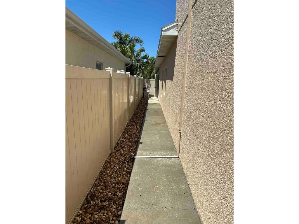 443 York Dale Drive Ruskin FL 33570 TB8408028 image8