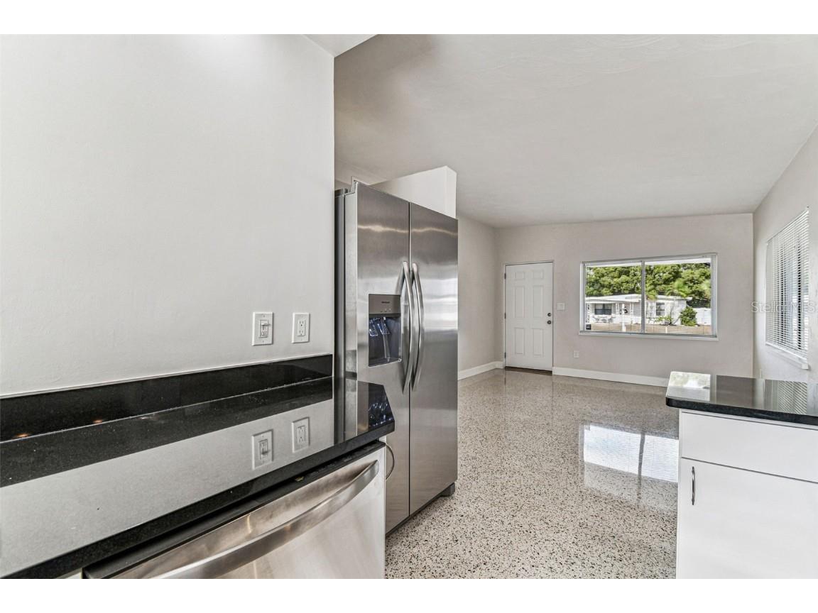 4430 13th Avenue N Saint Petersburg FL 33713 TB8454466 image17