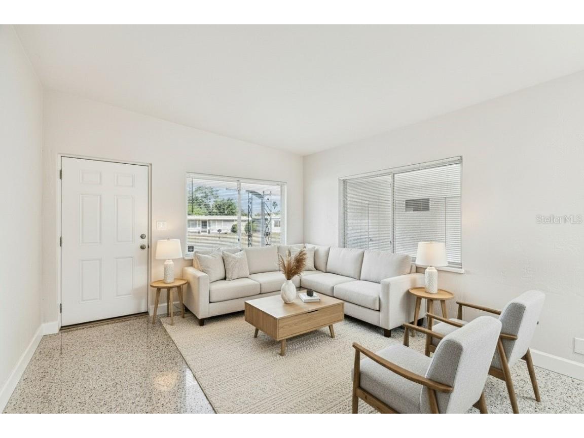 4430 13th Avenue N Saint Petersburg FL 33713 TB8454466 image2