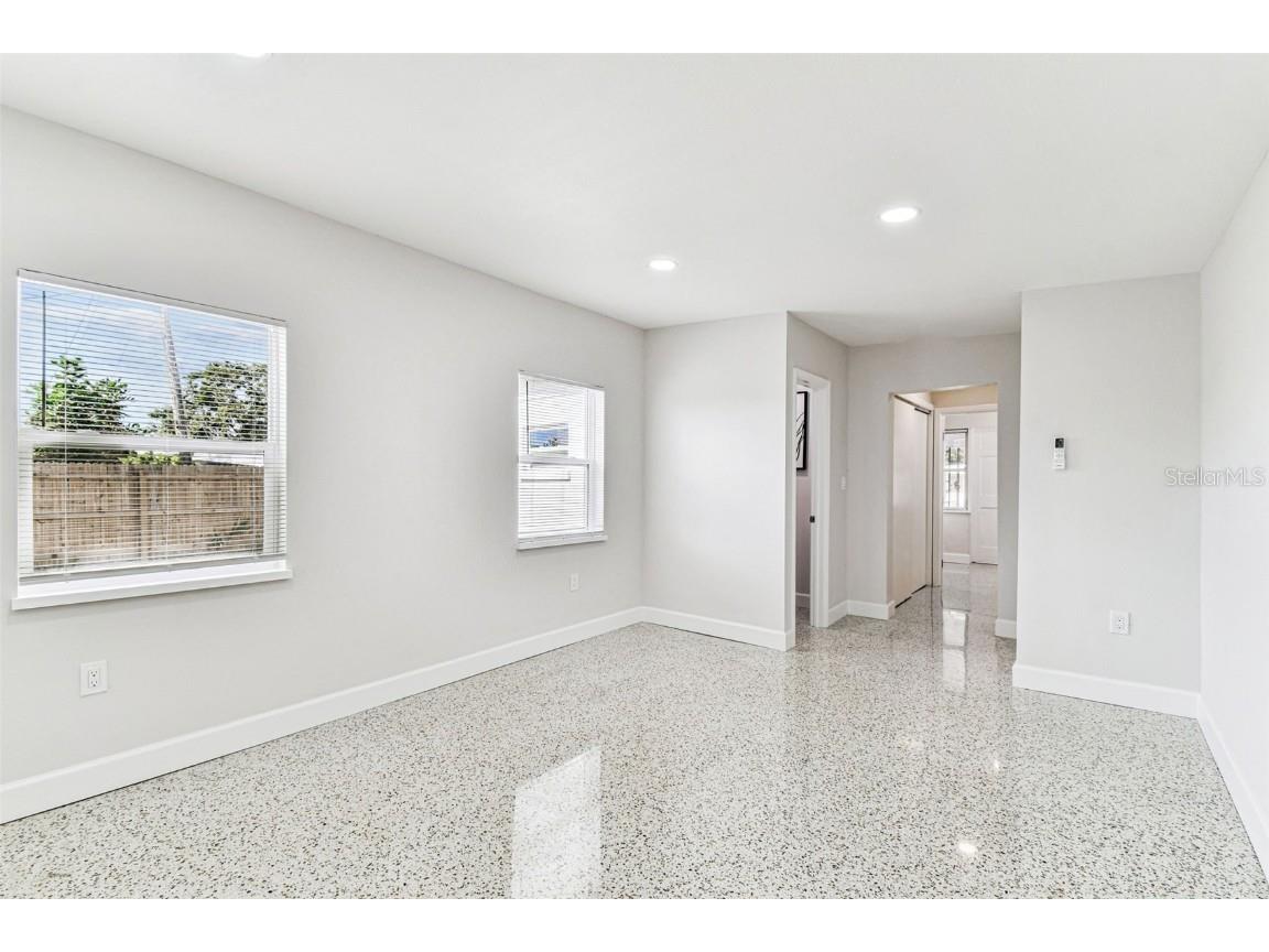 4430 13th Avenue N Saint Petersburg FL 33713 TB8454466 image23