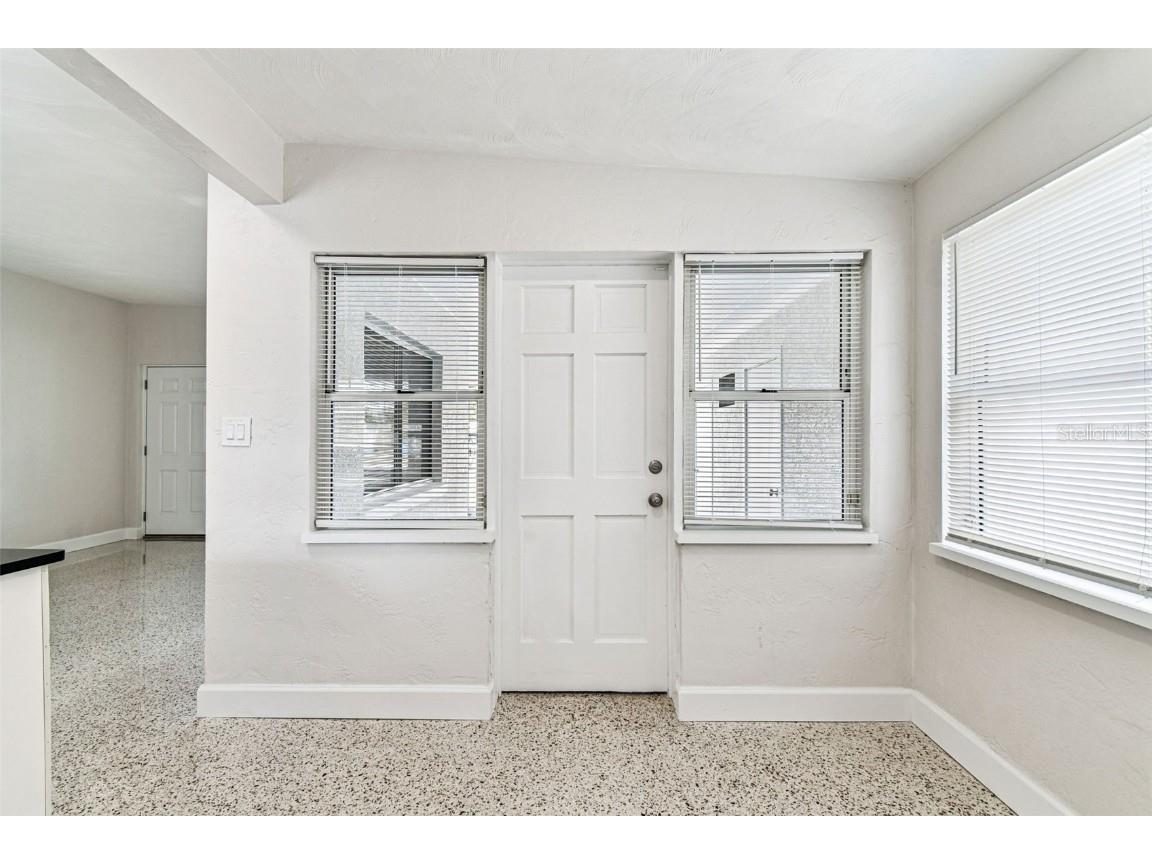 4430 13th Avenue N Saint Petersburg FL 33713 TB8454466 image24