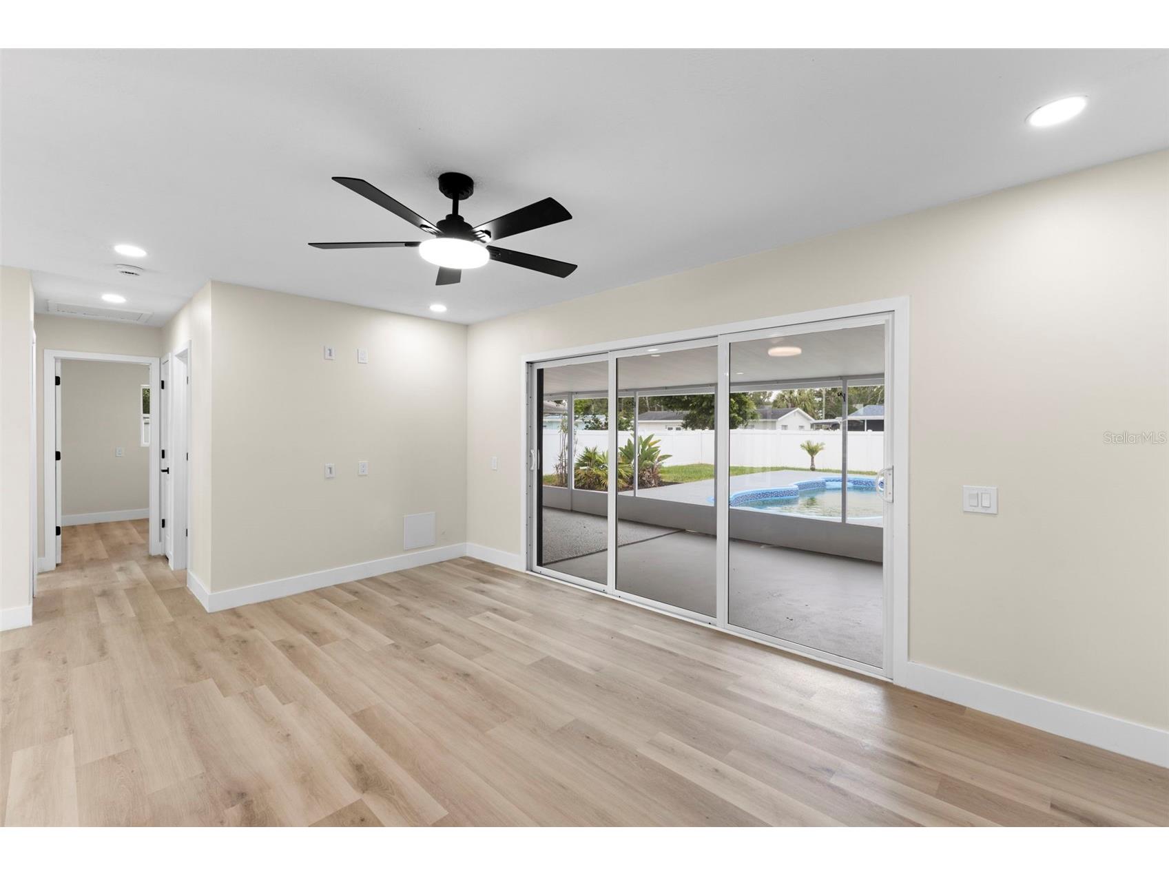 4430 Carson Street NE Saint Petersburg FL 33703 TB8512260 image13