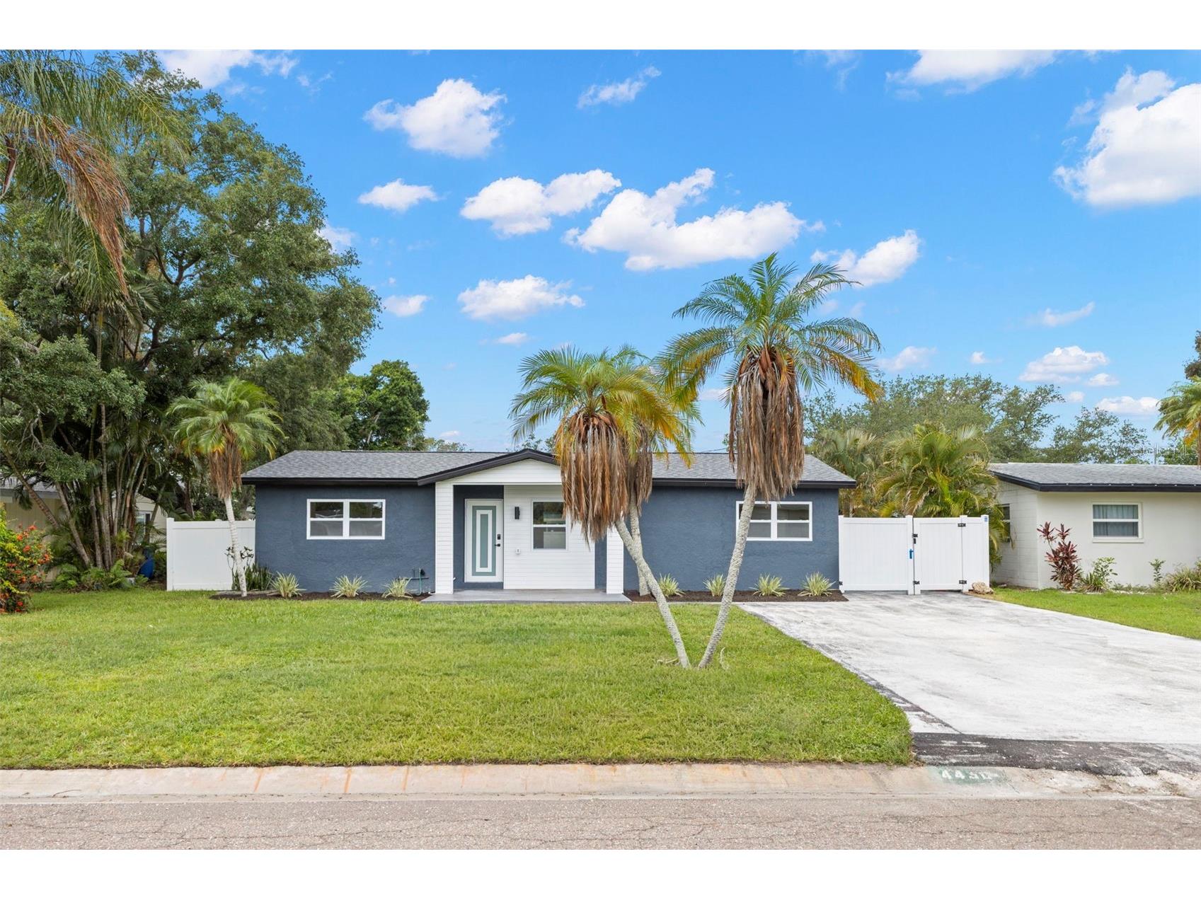 4430 Carson Street NE Saint Petersburg FL 33703 TB8512260 image2