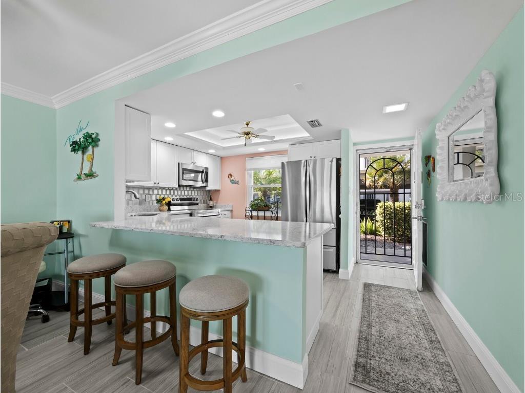 4430 Exeter Drive #106 Longboat Key FL 34228 - SARASOTA BAY A4671849 image4