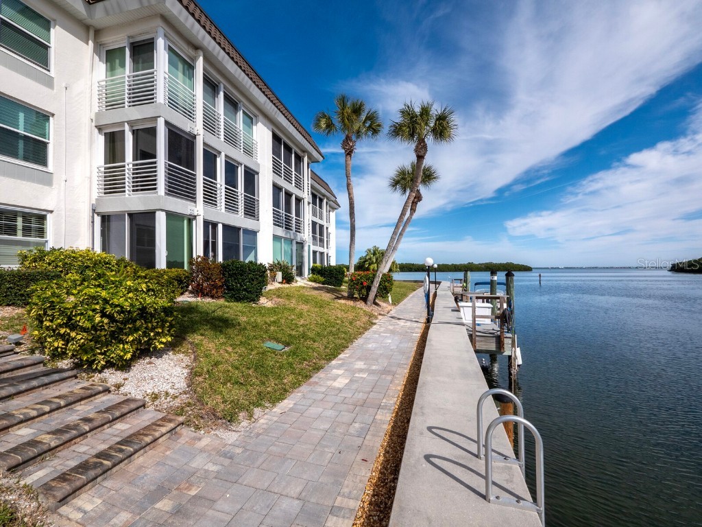 4430 Exeter Drive #106 Longboat Key FL 34228 - SARASOTA BAY A4671849 image50