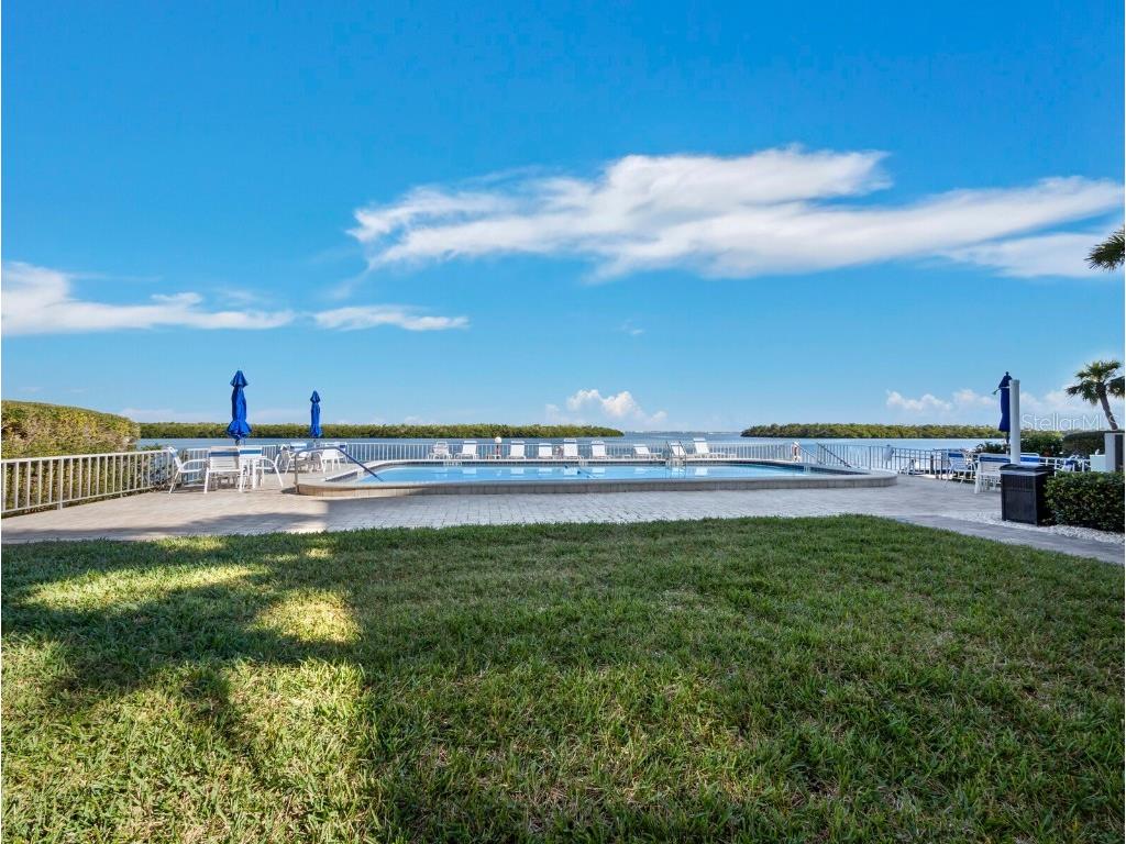 4430 Exeter Drive #M108 Longboat Key FL 34228 A4676513 image13