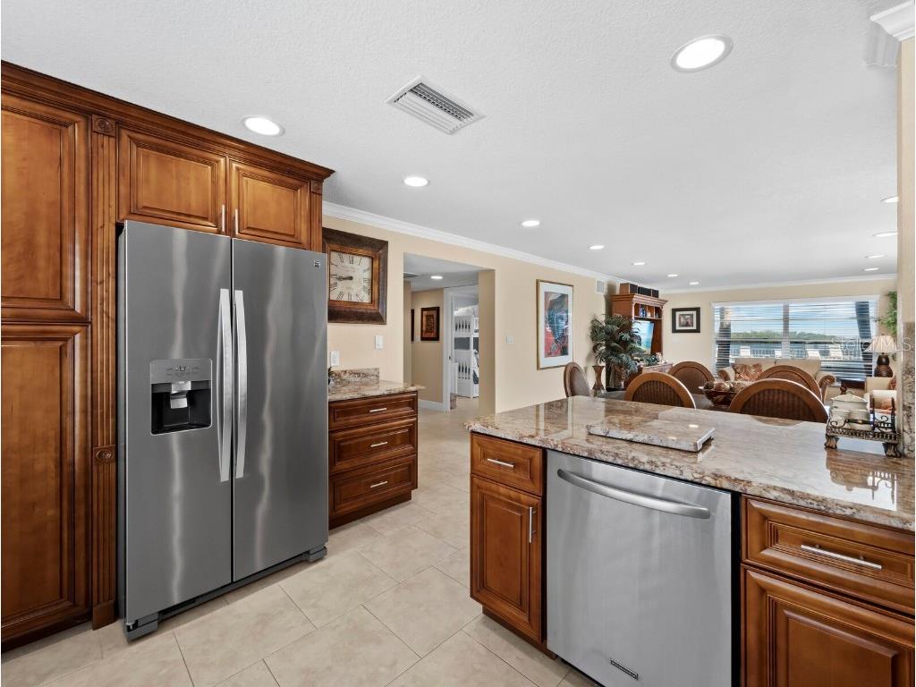 4430 Exeter Drive #M108 Longboat Key FL 34228 A4676513 image6