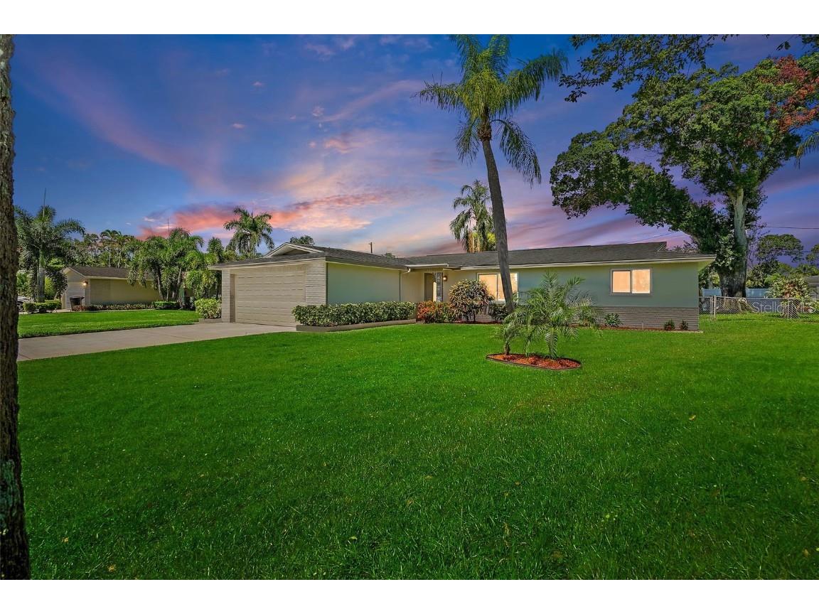 4430 Indianapolis Street NE Saint Petersburg FL 33703 U8245972 image1