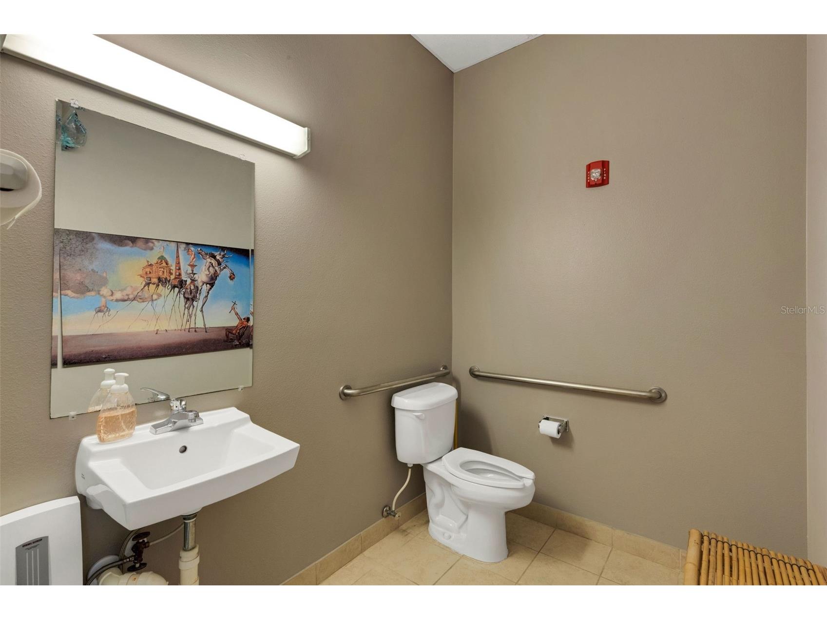 4430 Mcashton Street #201 Sarasota FL 34233 A4682089 image7