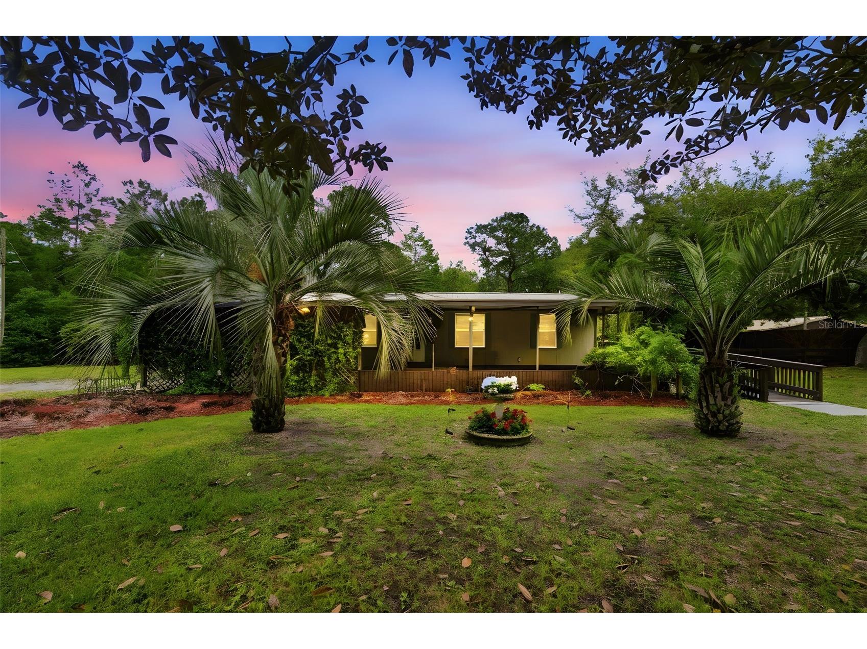 44306 Lake Mack Drive Deland FL 32720 V4948336 image1