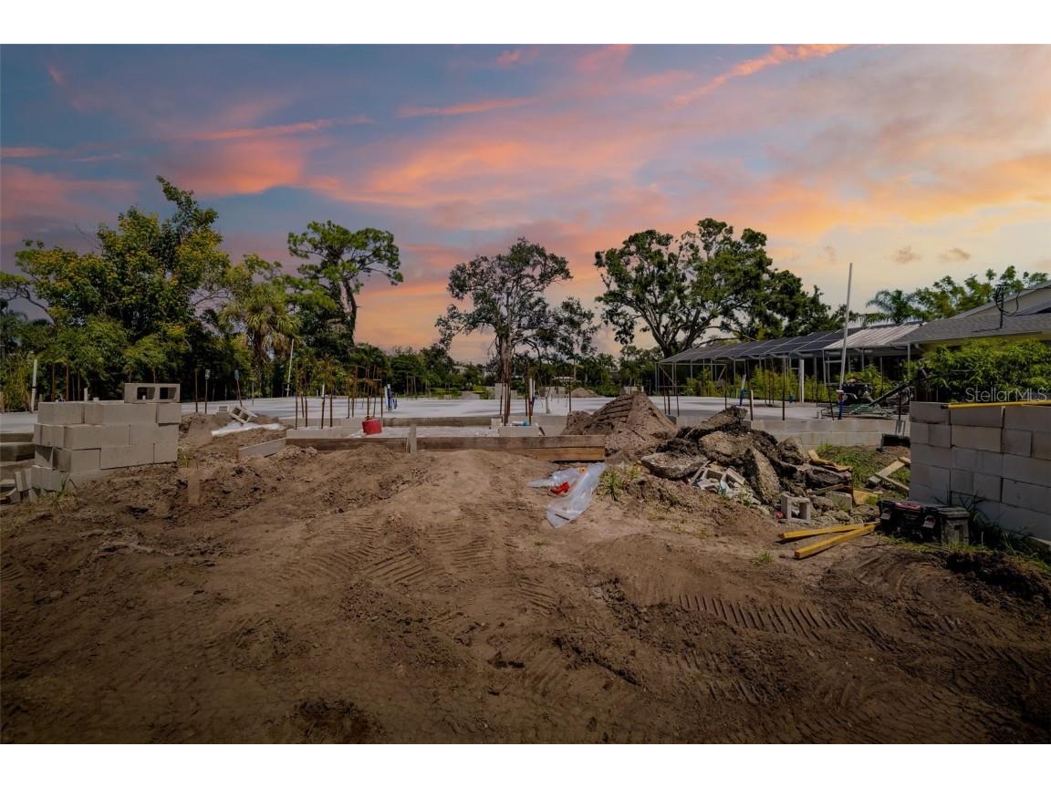 4431 Camino Real Sarasota FL 34231 A4626321 image2