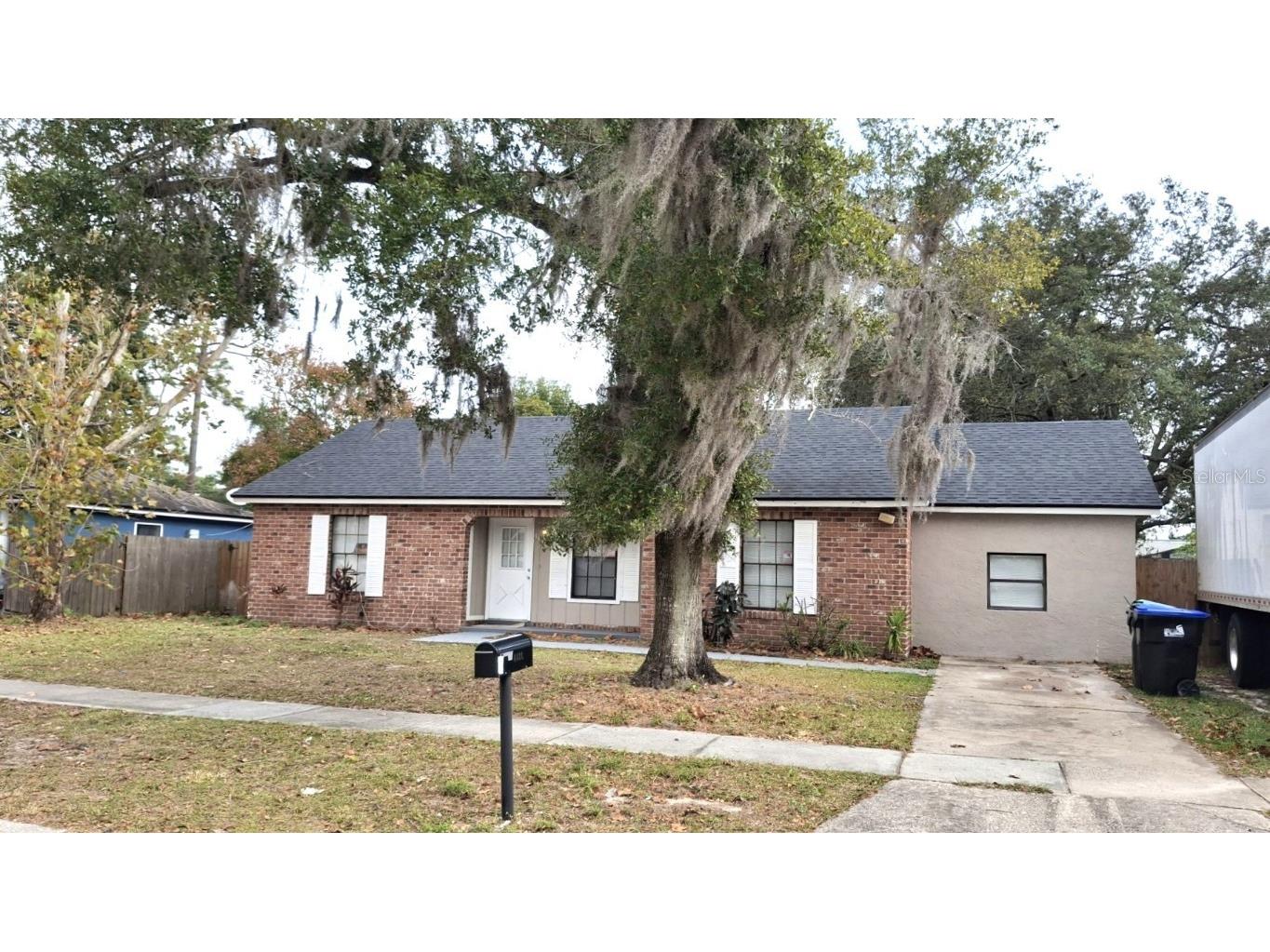 4431 Centennial Drive Orlando FL 32808 O6363900 image2