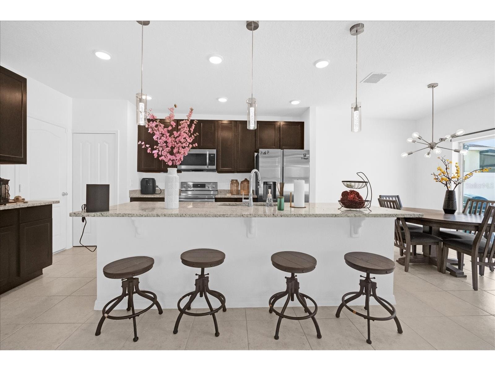 4432 Desert Rose Avenue Kissimmee FL 34746 O6402731 image3