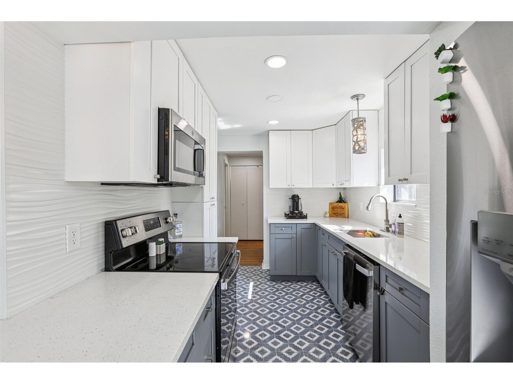 4432 W Mccoy Street Tampa FL 33616 TB8471946 image6