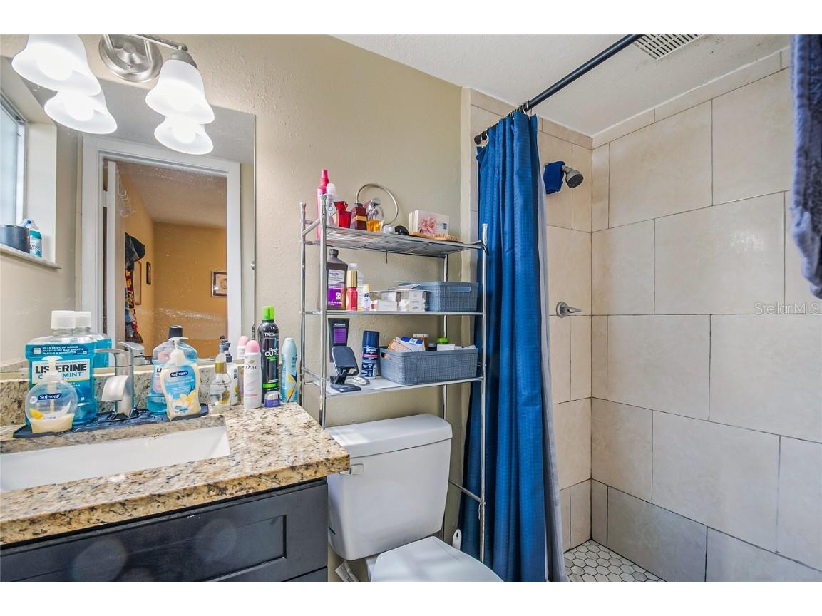 4432 Watch Hill Road Orlando FL 32808 - KRISTY LAKE O6371201 image22