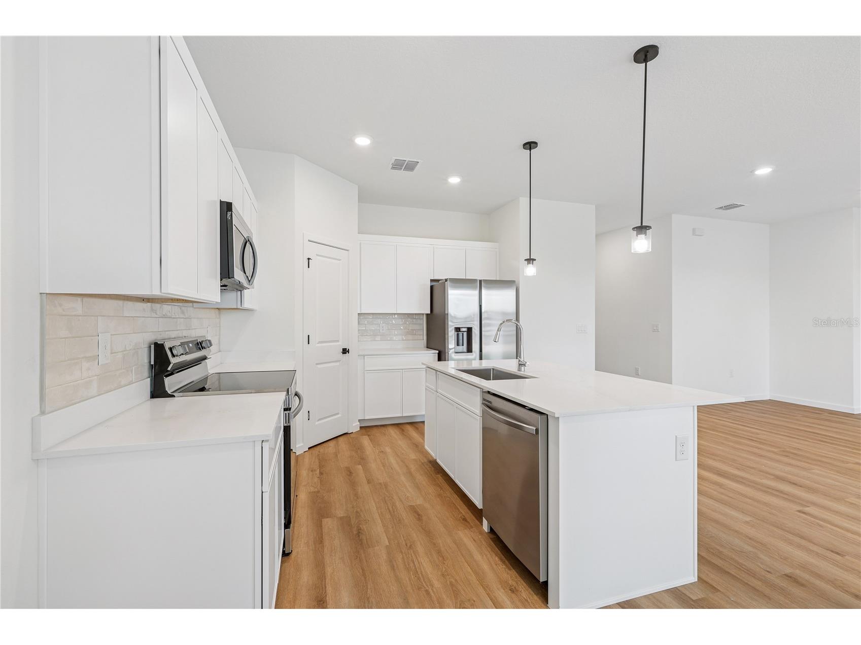 4433 NW 37th Street Road Ocala FL 34482 OM707767 image5