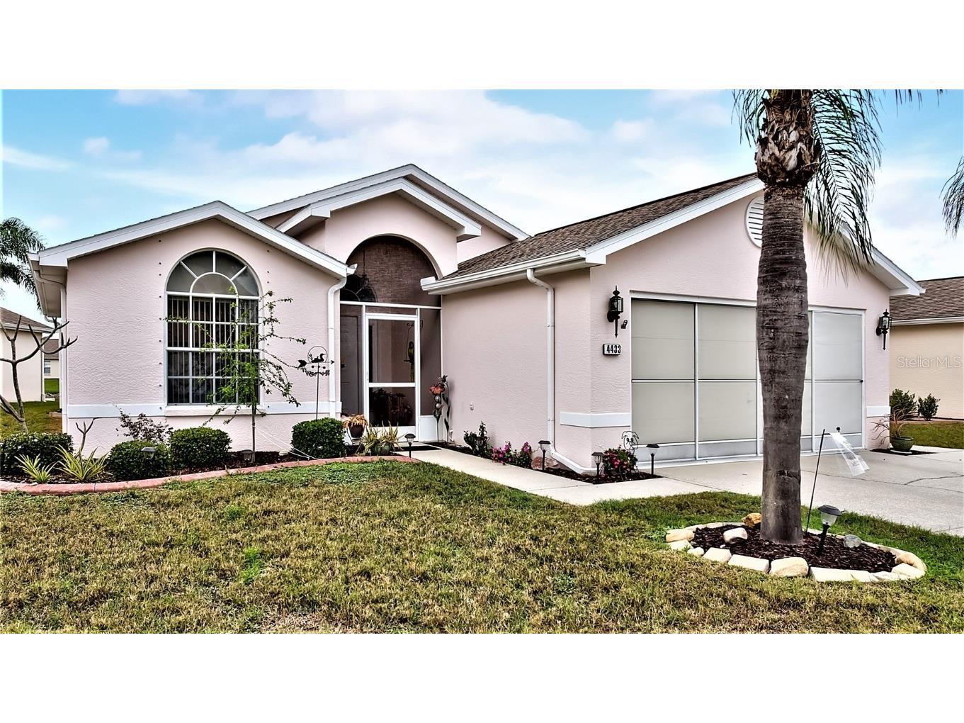 4433 Whitton Way New Port Richey FL 34653 W7843216 image1