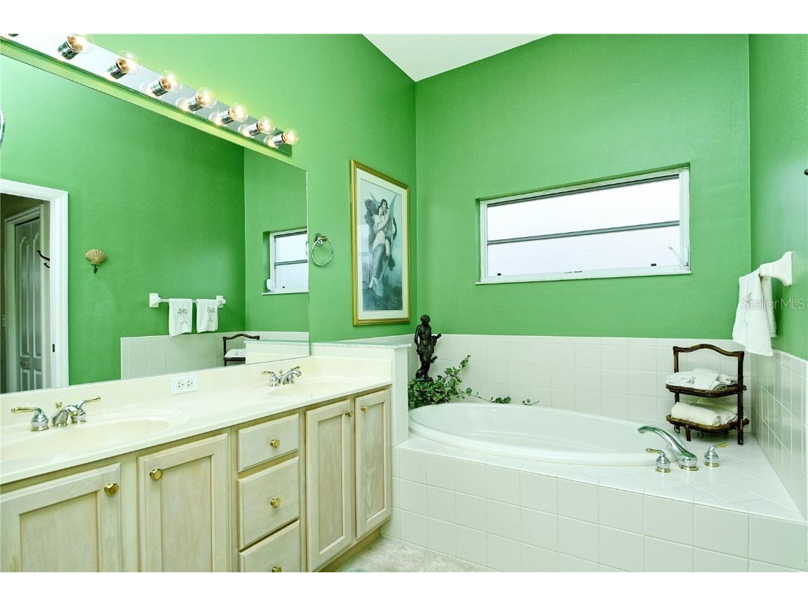 4434 Legacy Court Sarasota FL 34241 A4666947 image33