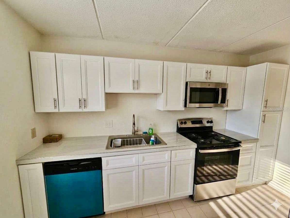 4435 1st Street NE #103 Saint Petersburg FL 33703 TB8492162 image3