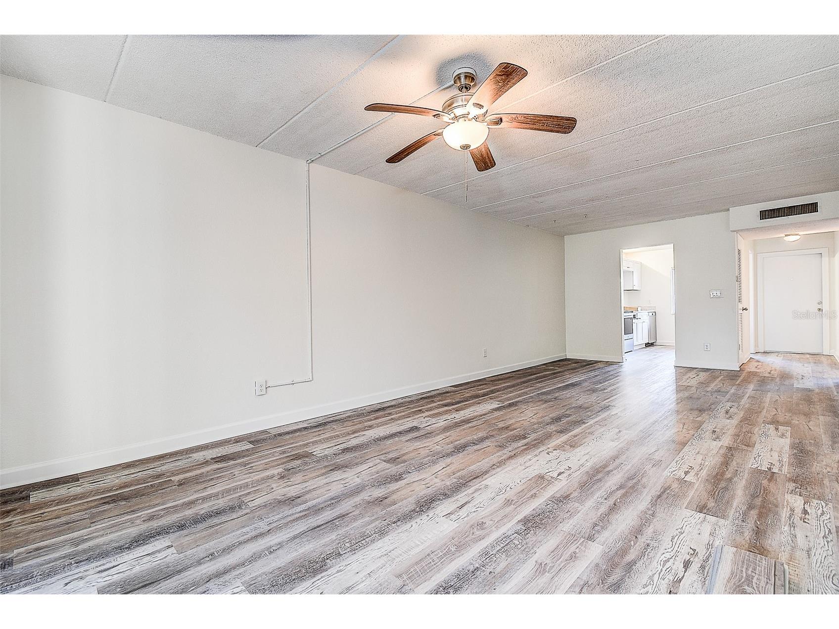 4435 1st Street NE #111 Saint Petersburg FL 33703 TB8472993 image15