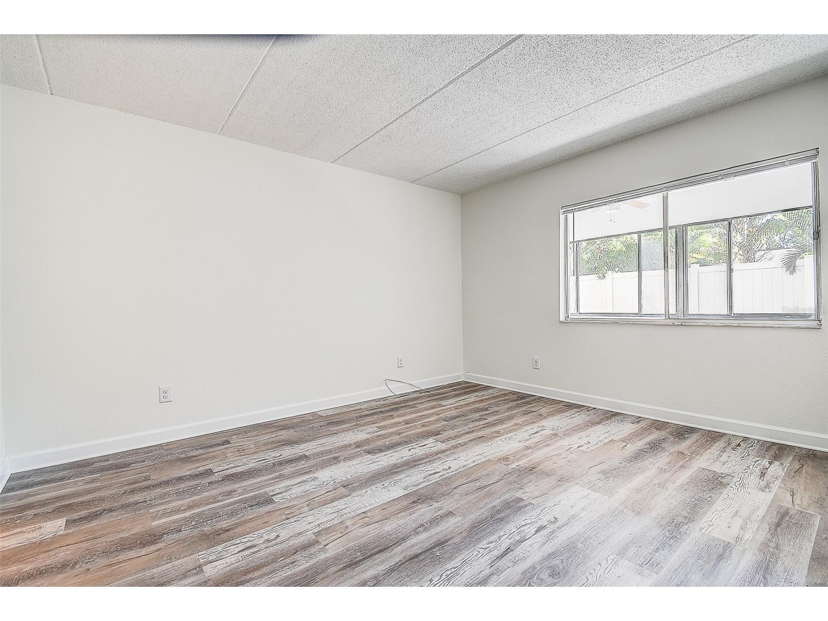 4435 1st Street NE #111 Saint Petersburg FL 33703 TB8472993 image17