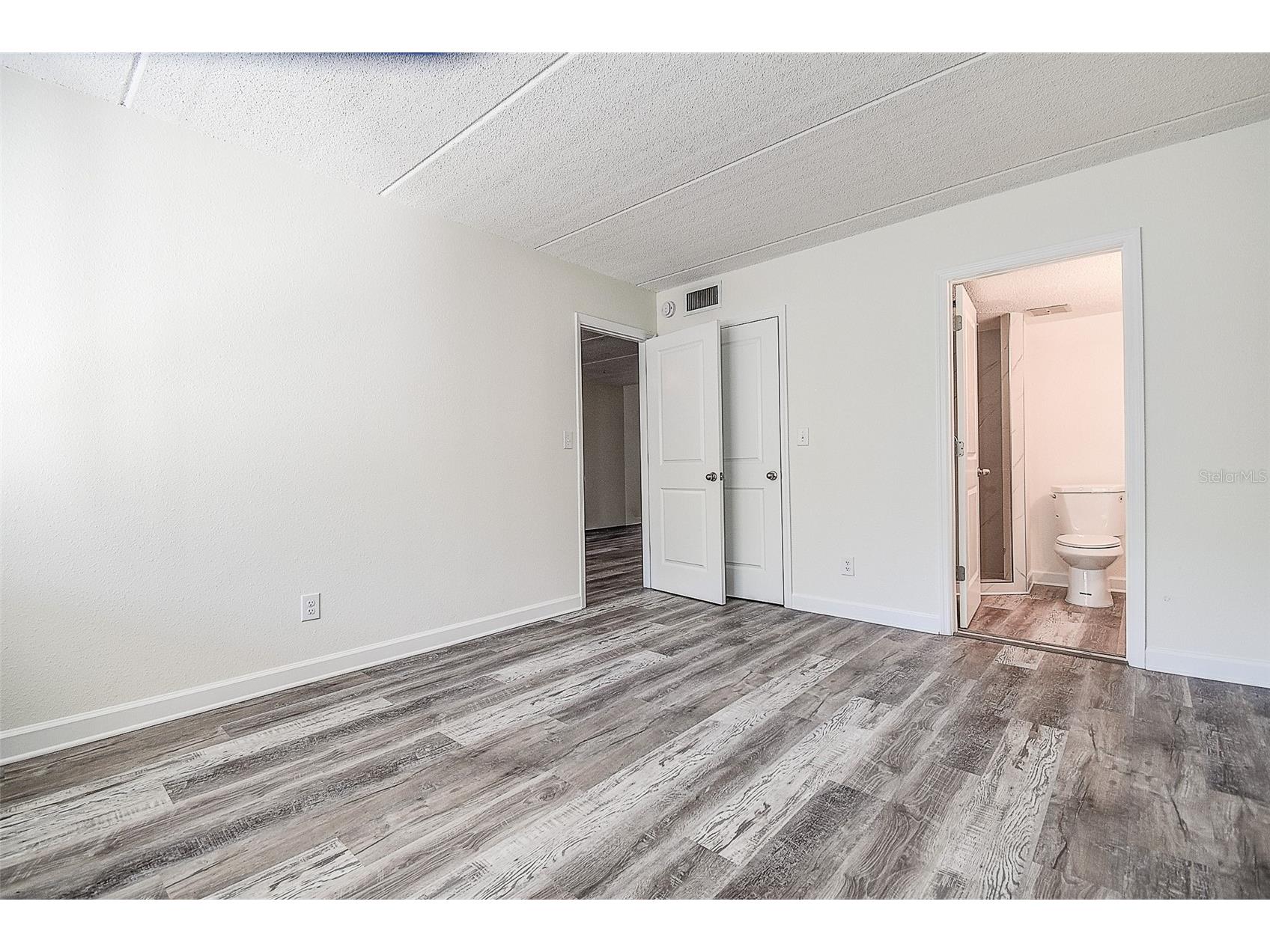 4435 1st Street NE #111 Saint Petersburg FL 33703 TB8472993 image19