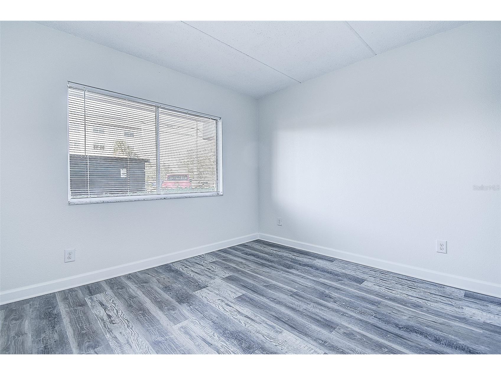 4435 1st Street NE #111 Saint Petersburg FL 33703 TB8472993 image24