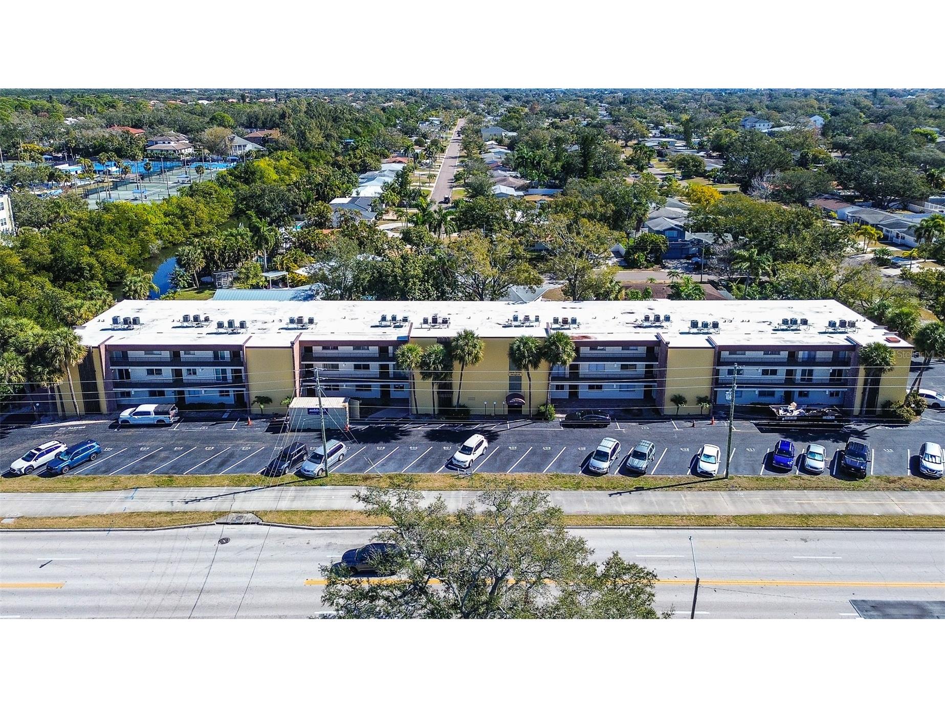 4435 1st Street NE #111 Saint Petersburg FL 33703 TB8472993 image3