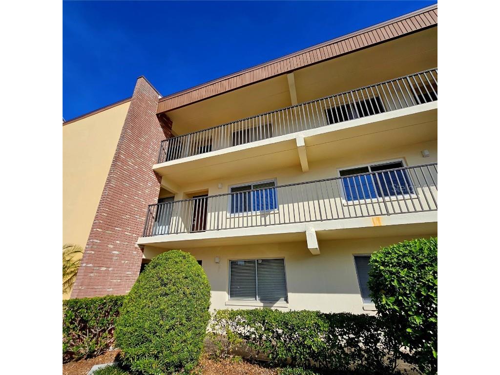 4435 1st Street NE #210A Saint Petersburg FL 33703 U8220105 image1