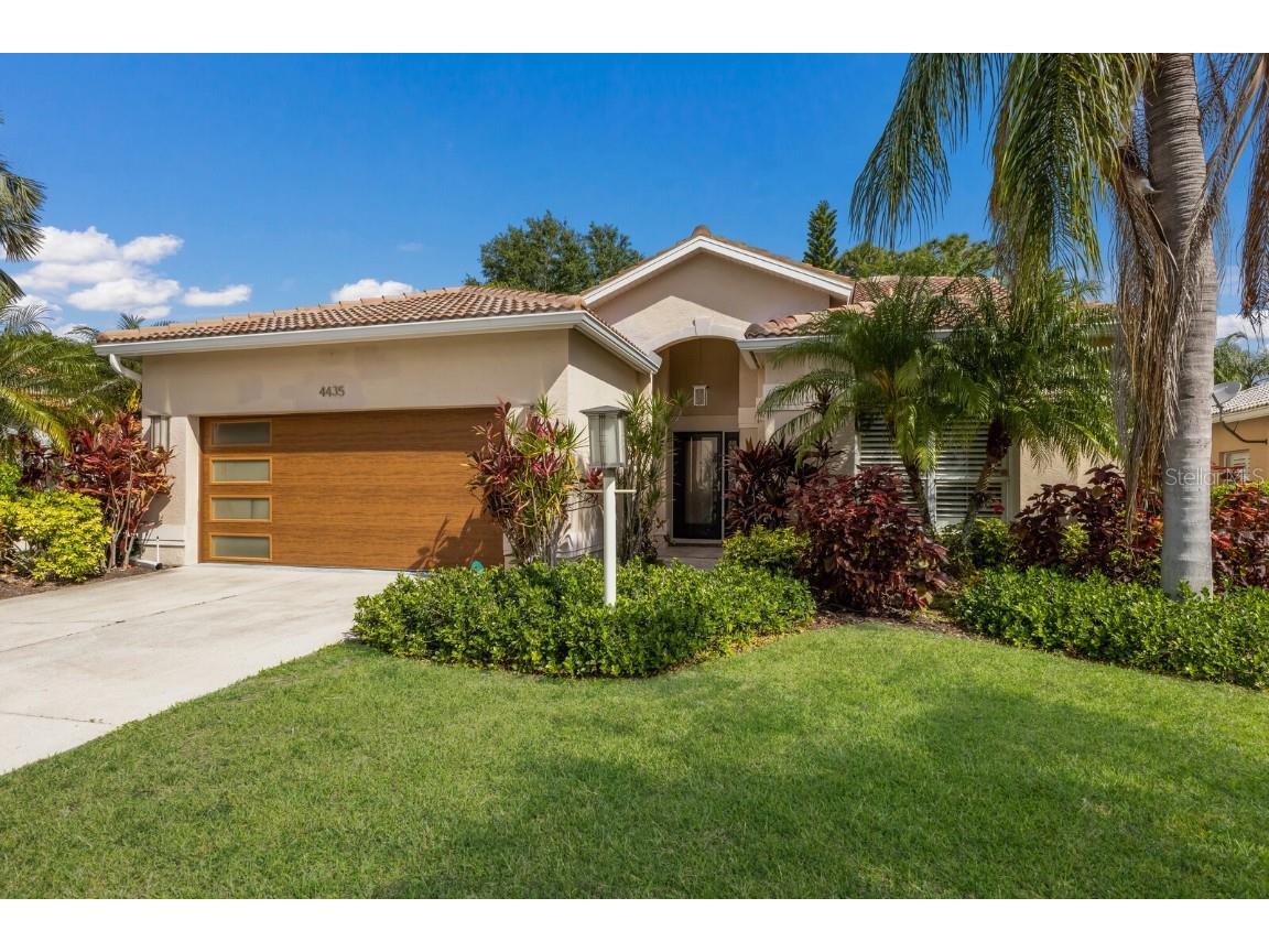 4435 Beauchamp Court Sarasota FL 34243 A4651300 image1