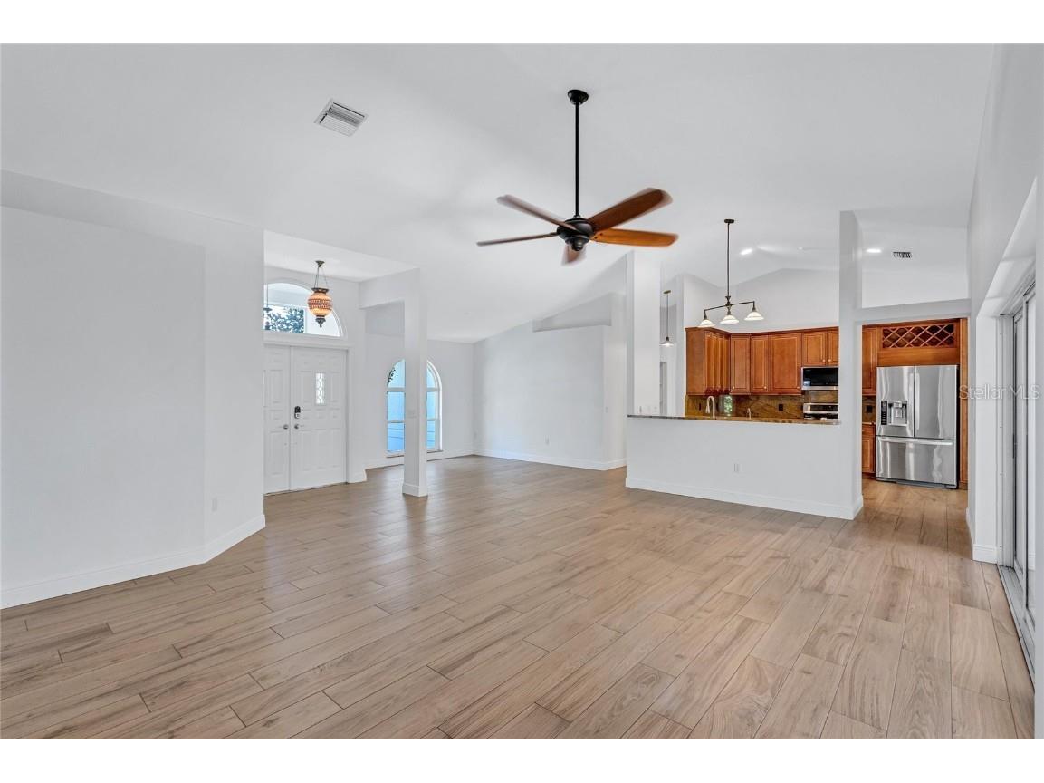 4435 Diamond Circle W Sarasota FL 34233 A4675074 image17