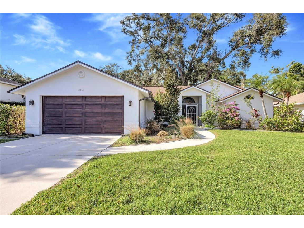 4435 Diamond Circle W Sarasota FL 34233 A4675074 image2