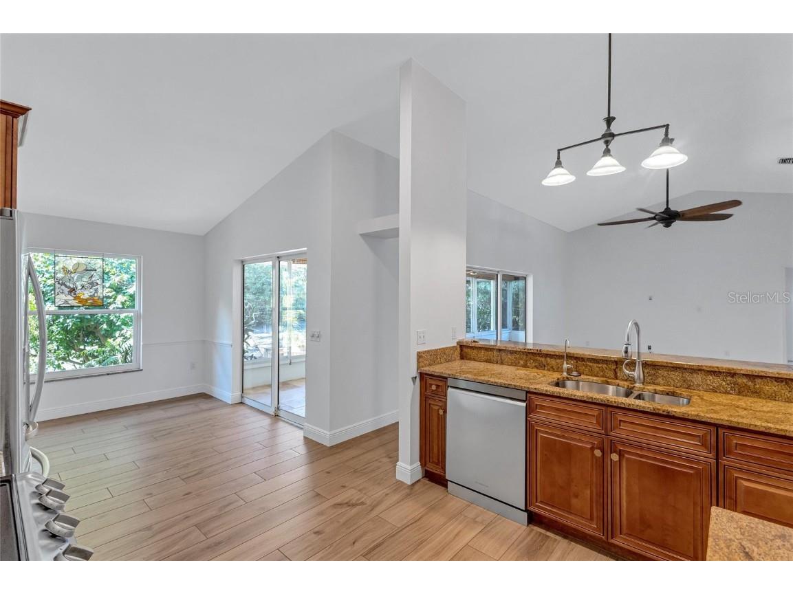 4435 Diamond Circle W Sarasota FL 34233 A4675074 image21