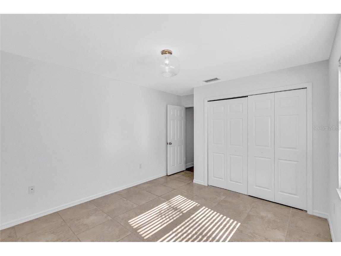 4435 Diamond Circle W Sarasota FL 34233 A4675074 image23