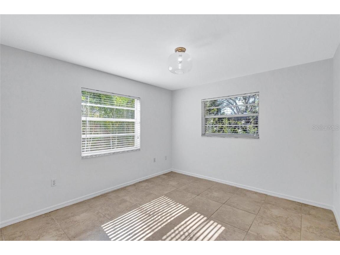 4435 Diamond Circle W Sarasota FL 34233 A4675074 image27