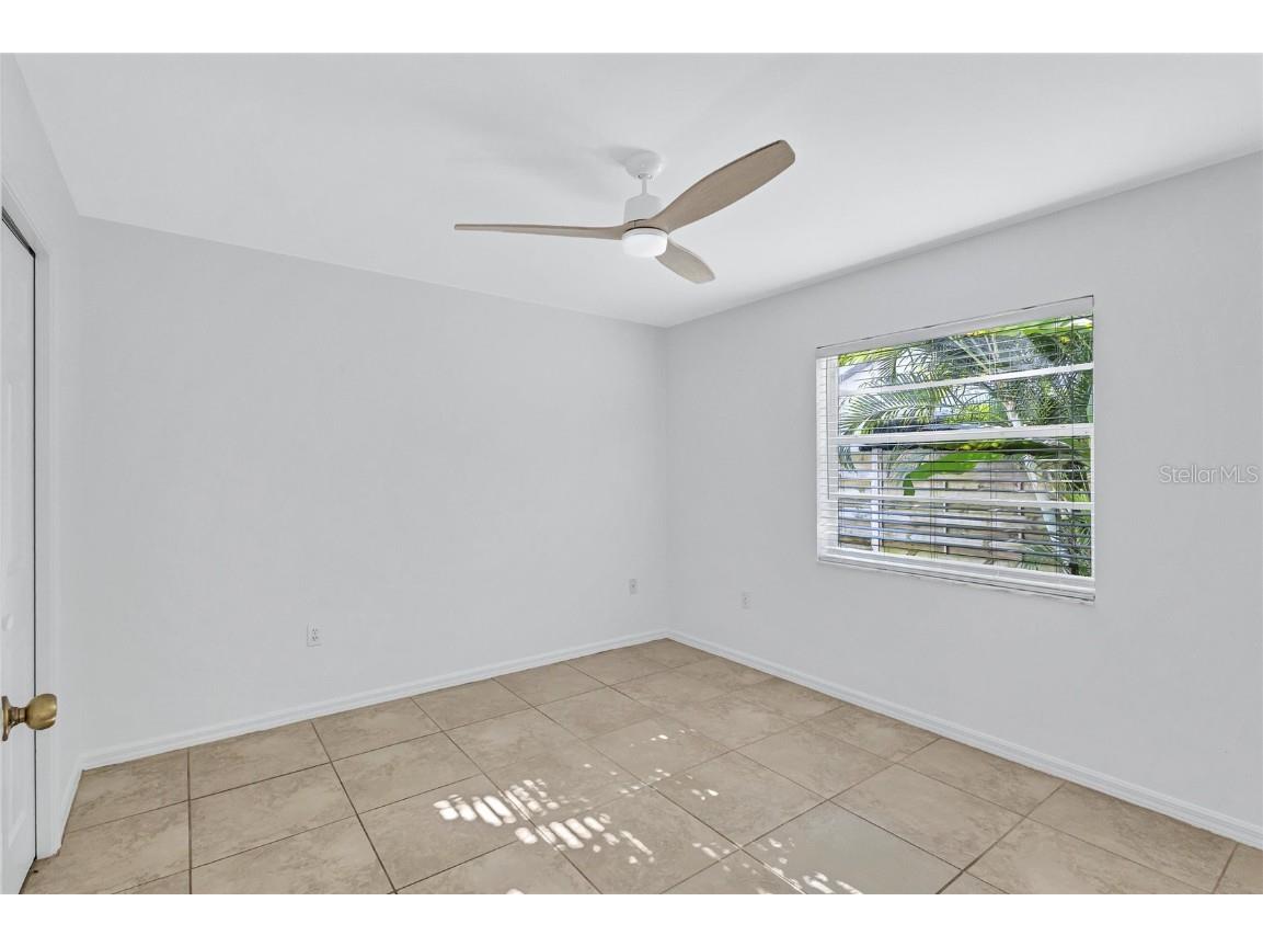 4435 Diamond Circle W Sarasota FL 34233 A4675074 image28