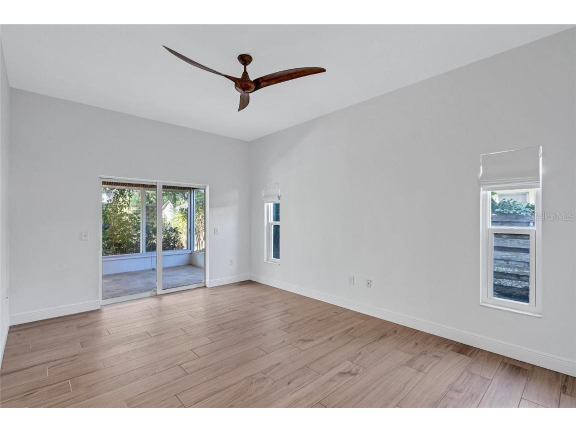 4435 Diamond Circle W Sarasota FL 34233 A4675074 image30