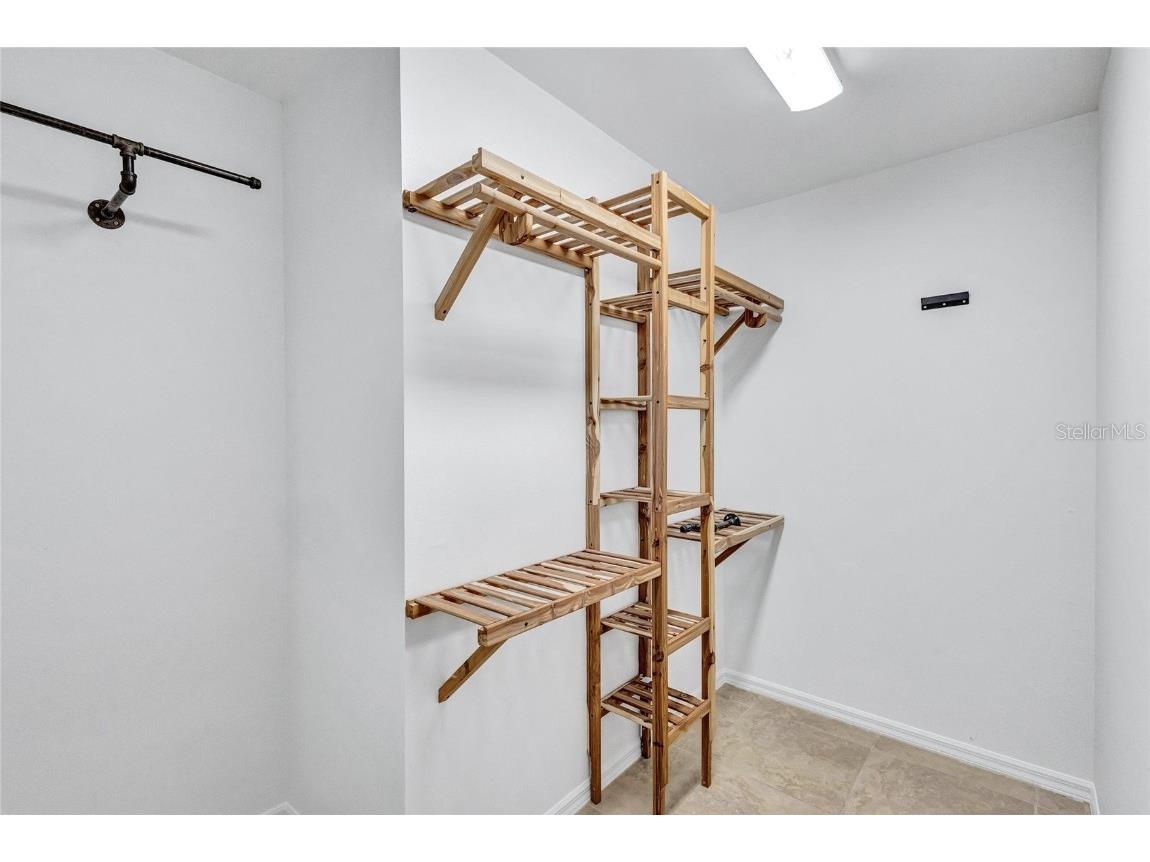 4435 Diamond Circle W Sarasota FL 34233 A4675074 image35