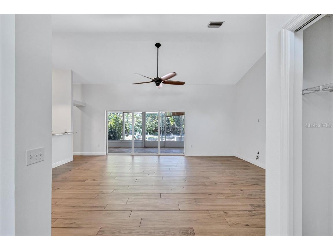 4435 Diamond Circle W Sarasota FL 34233 A4675074 image7