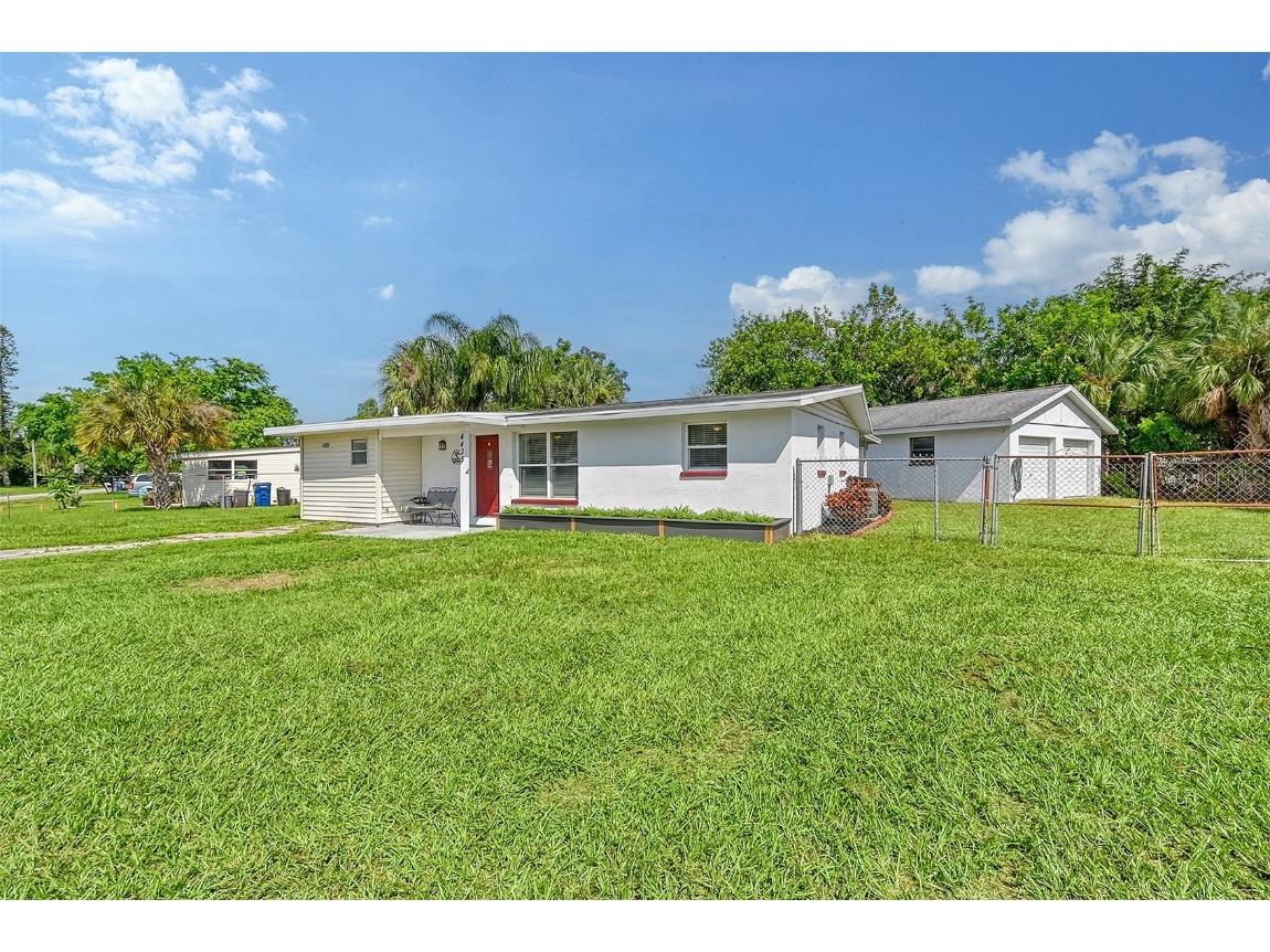 4435 E Drake Boulevard Bradenton FL 34203 A4620791 image1