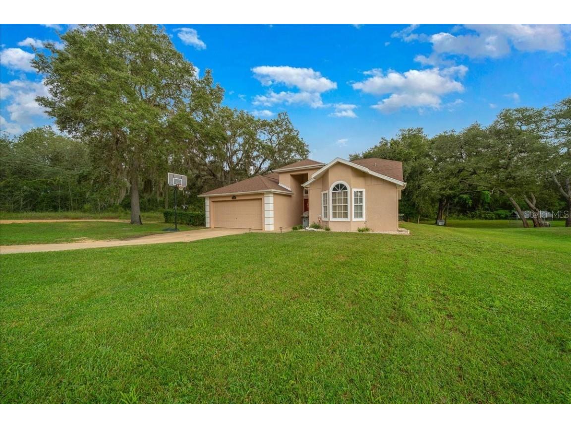 4435 Lemon Street Lady Lake FL 32159 O6349931 image2