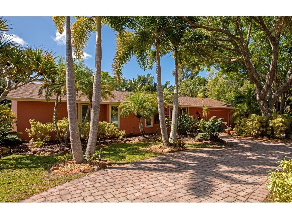 4435 Lords Drive Sarasota FL 34231 A4604725 image1