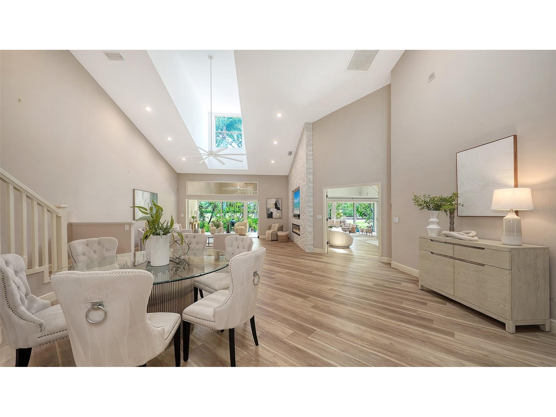 4436 Calle Serena Sarasota FL 34238 A4691149 image5