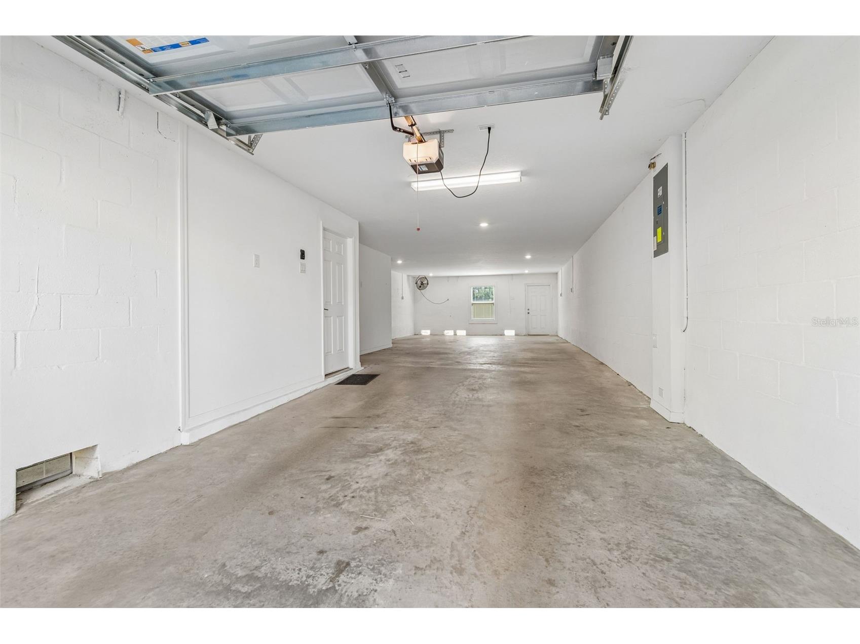 4436 Tuscan Loon Drive Tampa FL 33619 TB8507583 image39