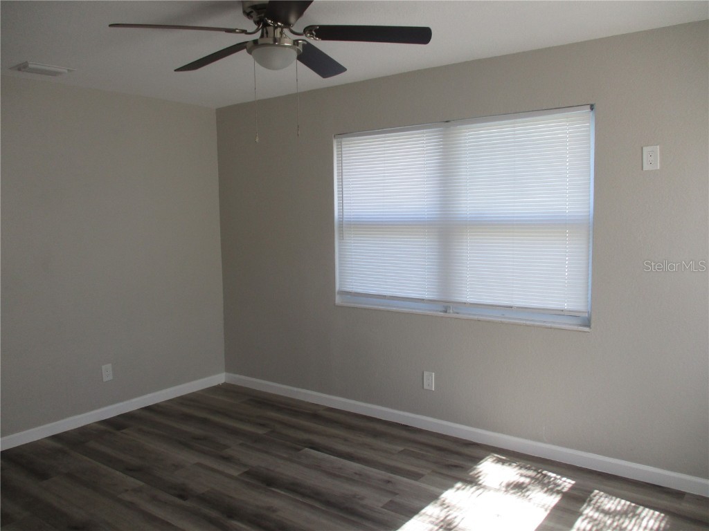 4437 10th Avenue S Saint Petersburg FL 33711 TB8452888 image4