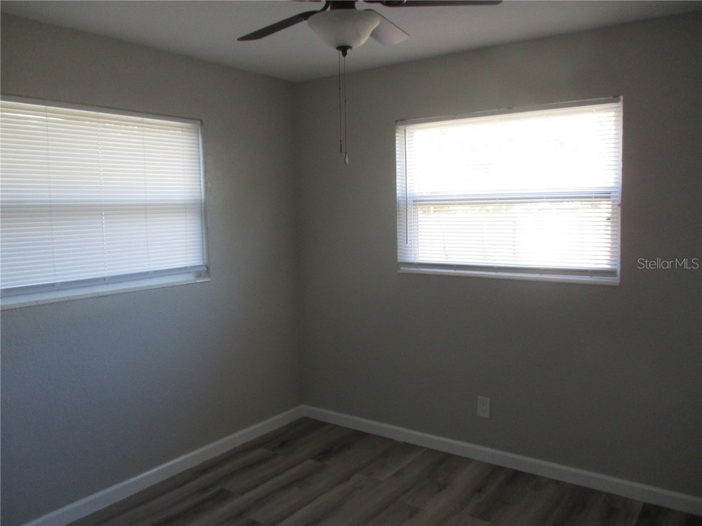 4437 10th Avenue S Saint Petersburg FL 33711 TB8452888 image6