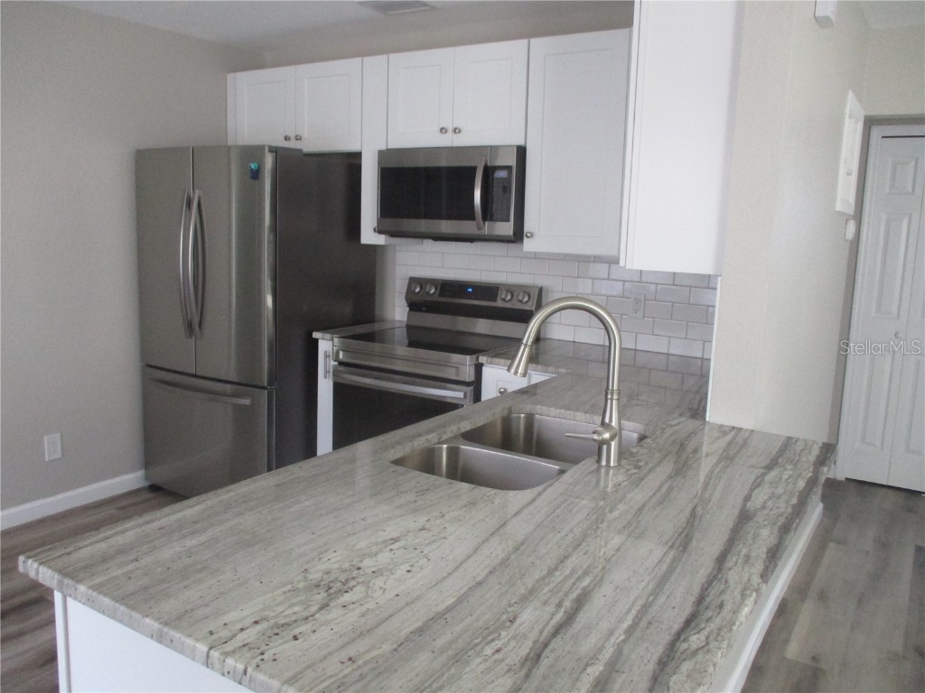 4437 10th Avenue S Saint Petersburg FL 33711 TB8452888 image7