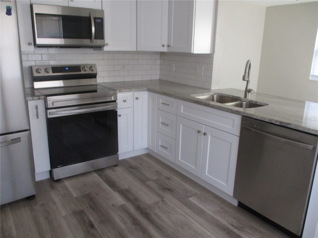 4437 10th Avenue S Saint Petersburg FL 33711 TB8452888 image8