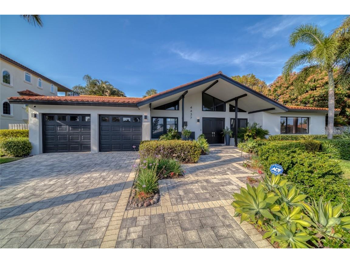 4437 46th Avenue S Saint Petersburg FL 33711 T3432445 image1